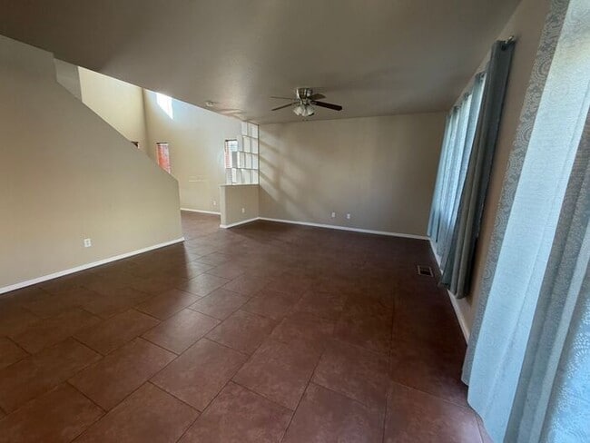 Building Photo - 2340 Sapphire Ridge Way