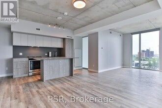 Building Photo - 25 Baseball Pl