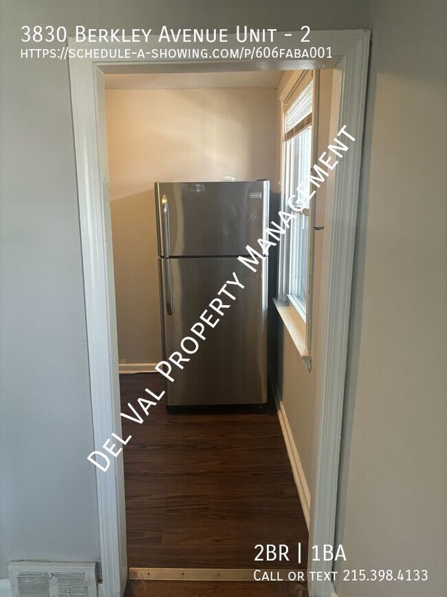 Building Photo - Nicely renovated 2nd FL 2-Bedroom Apartmen...
