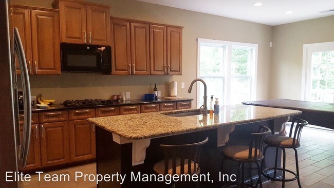 Building Photo - 8608 Sagekirk Ct