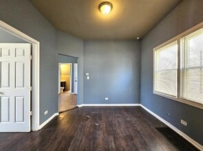 Building Photo - 12026 S Union Ave