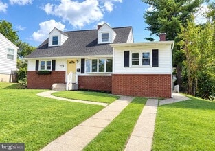 Building Photo - 307 Luther Rd