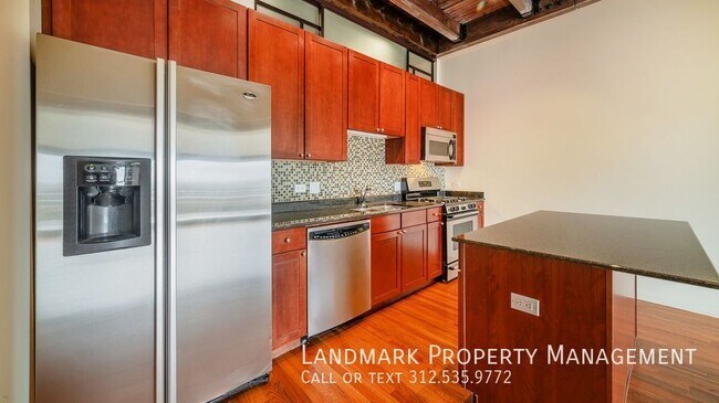 Foto del edificio - 758 N Larrabee St