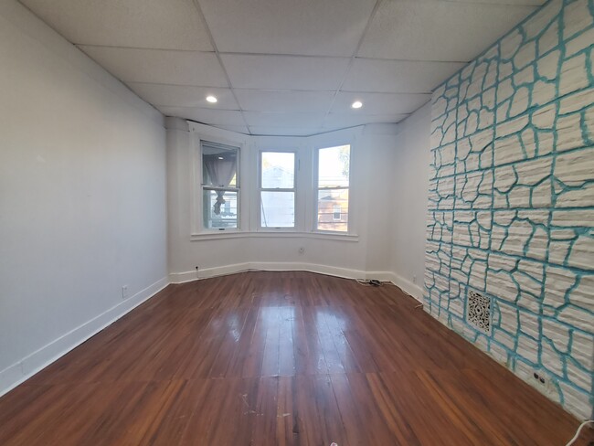 Building Photo - 159 Wilkinson Ave