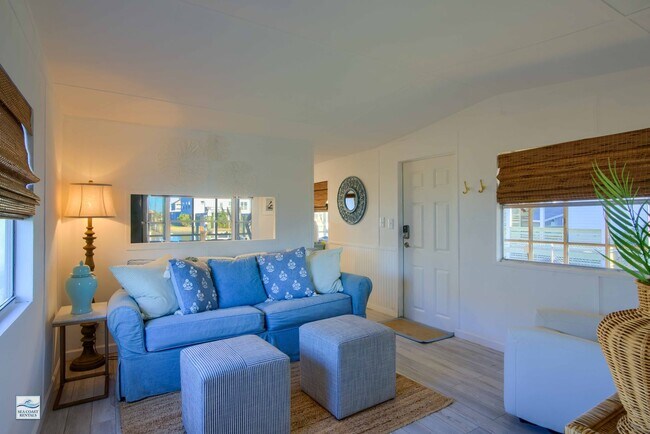 Foto del edificio - FURNISHED OFF-SEASON SHORT TERM RENTAL (UTILITIES INCLUDED w CAP)