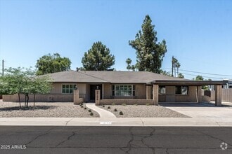 Building Photo - 2156 E Cairo Dr