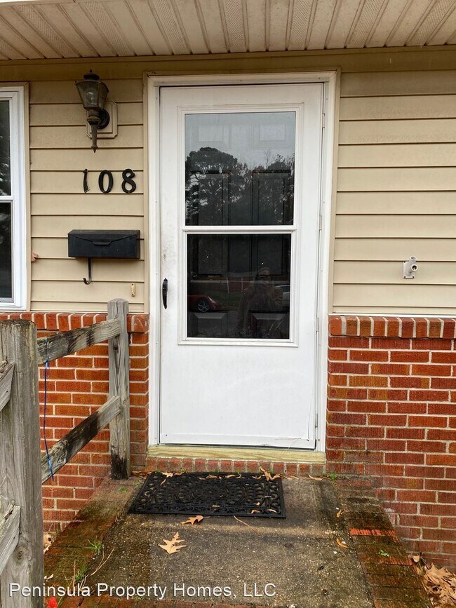 Foto del edificio - 3 br, 1 bath House - 108 Carmen Drive