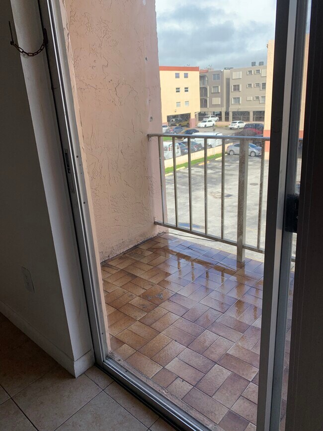 Foto del edificio - 6130 W 19th Ave