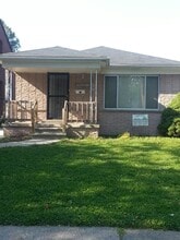 Building Photo - 15665 Edmore Dr