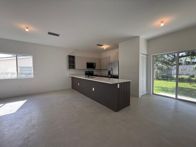 Foto del edificio - 2788 NW 9th Pl