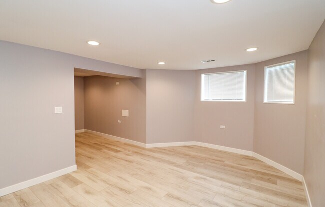 Foto del edificio - 6540 S St Lawrence Ave