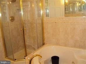 Building Photo - 6308 Joslyn Pl