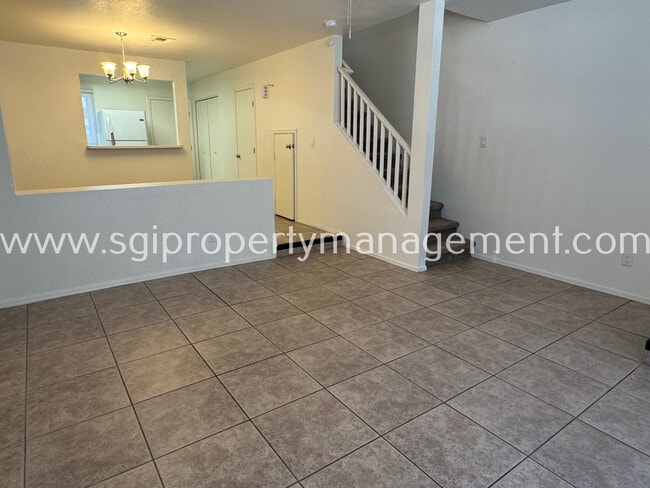 Foto del edificio - 1961 N Hartford St