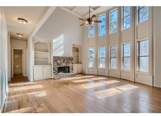 Building Photo - 1531 Great Shoals Dr SE