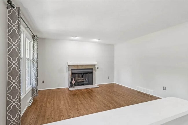 Building Photo - 244 Atterbury Blvd