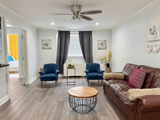 Building Photo - 215 Piedmont Ave NE