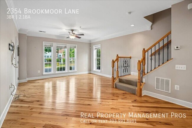 Foto del edificio - 2354 Brookmoor Ln