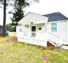 Building Photo - 2807 Sewells Point Rd