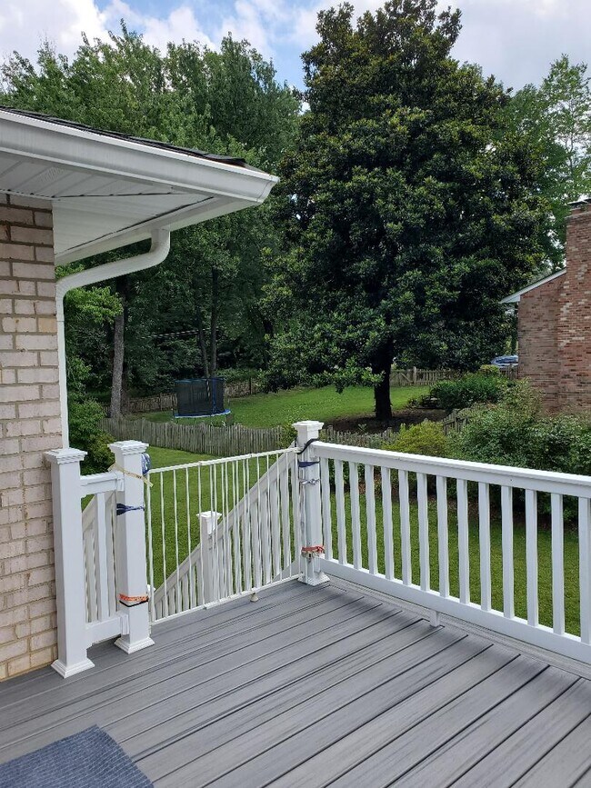 Foto del edificio - 3838 Glenbrook Rd