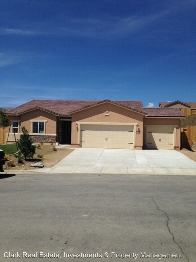 3 Br 2 Bath House 17945 Sunset Peak Court House For Rent In Reno Nv Apartments Com