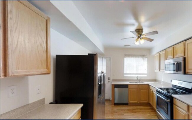 Foto del edificio - 922 W St NW