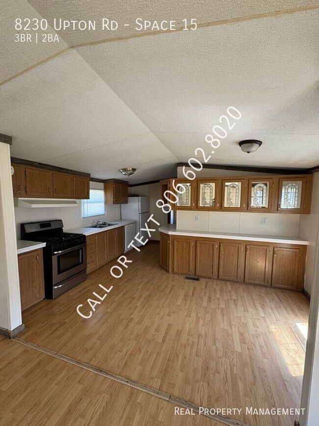 Foto del edificio - 8230 Upton Rd