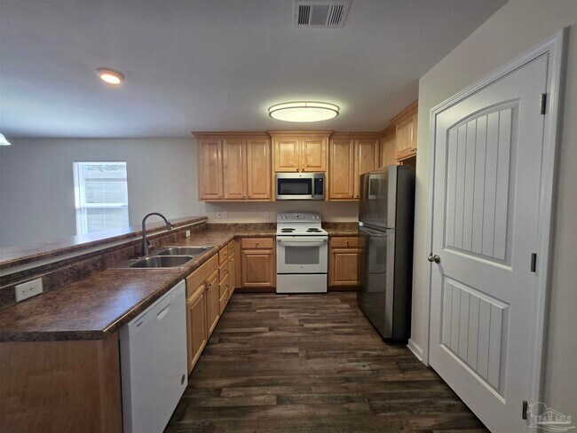 Building Photo - 1646 Ora Dr