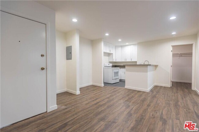 Foto del edificio - 28947 Thousand Oaks Blvd