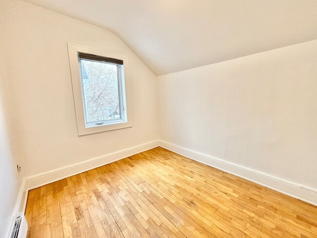 Photo du bâtiment - 218 St John St