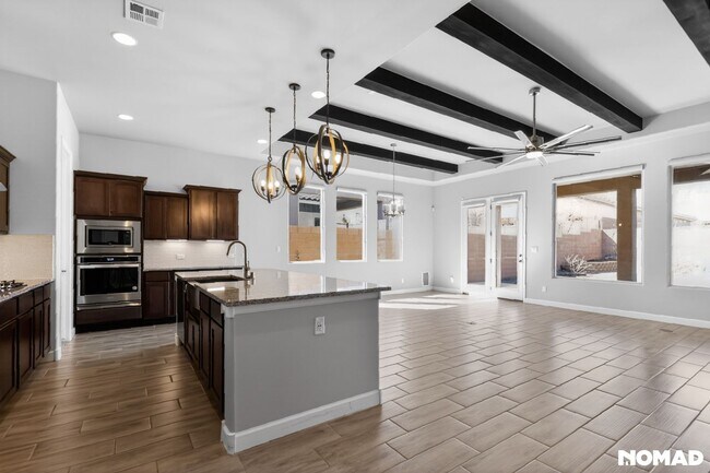 Foto del edificio - 4001 Windy Rd NE