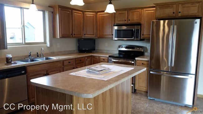 Foto del edificio - 2 br, 2 bath House - 2423 Smith Ave