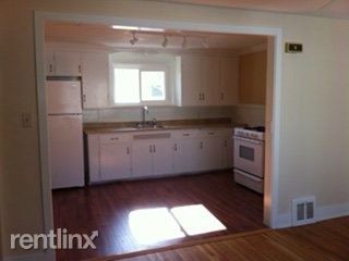 Primary Photo - 254 Straley Ave
