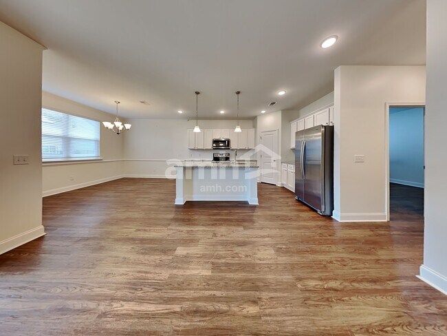 Foto del edificio - 526 Lateleaf Dr