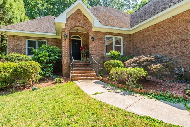 Foto del edificio - Lovely 4-bedroom home