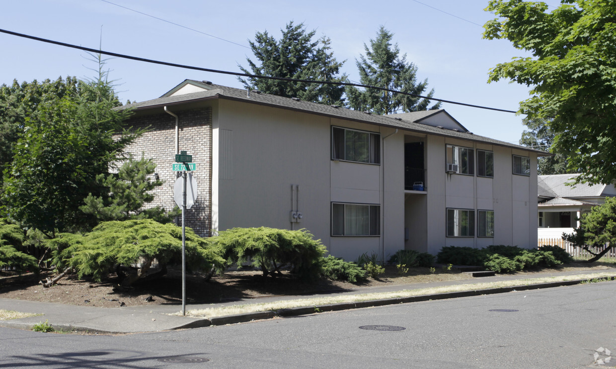 Building Photo - Mt Scott Apartments