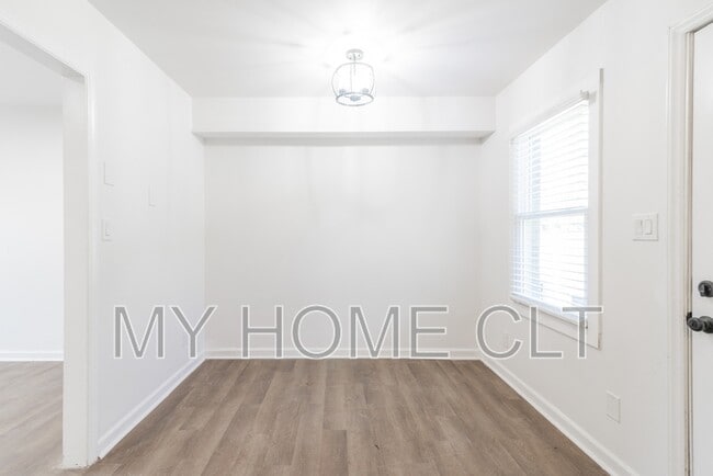 Foto del edificio - 931 Cantwell St