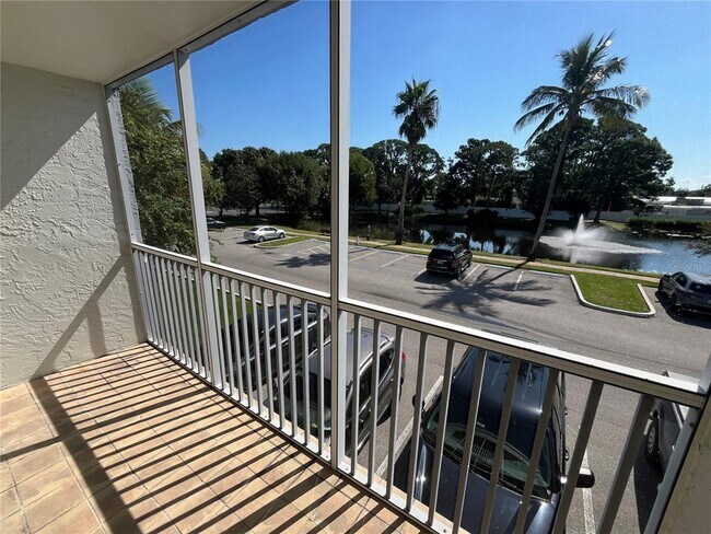 Foto del edificio - 2630 Coconut Bay Ln