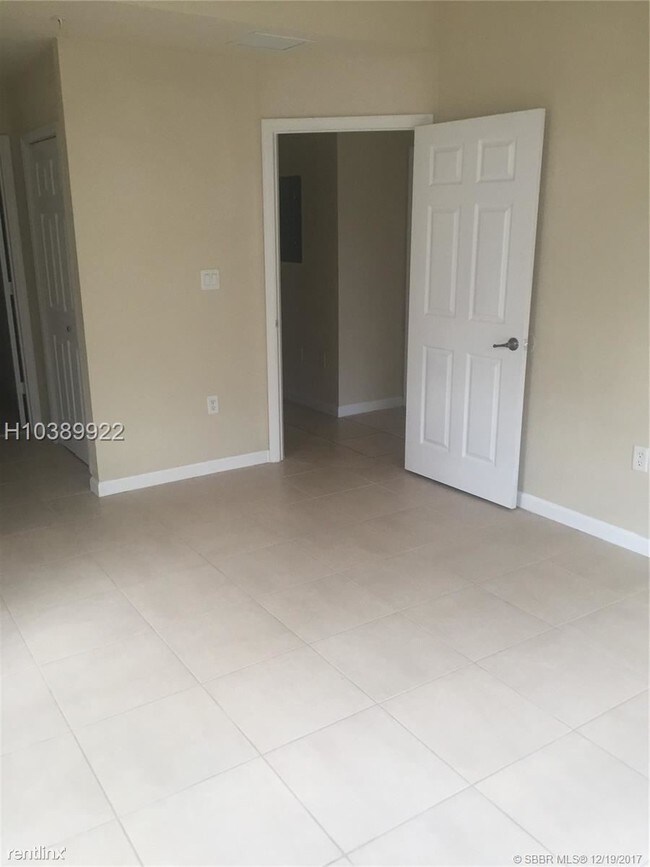Foto del edificio - 11503 NW 89th St