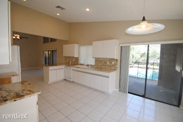 Foto del edificio - 11829 NW 2nd Mnr