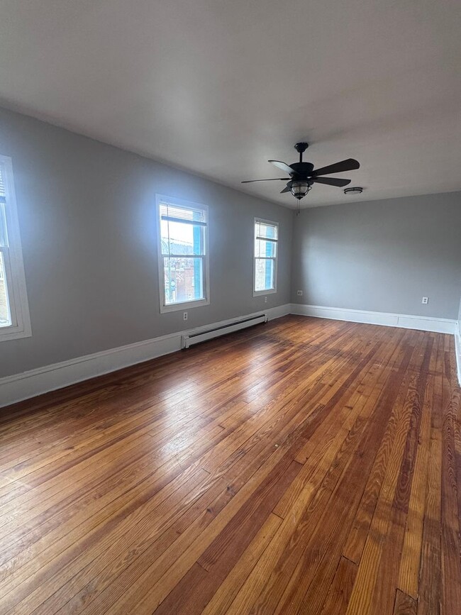 Building Photo - 218 Delaware Ave