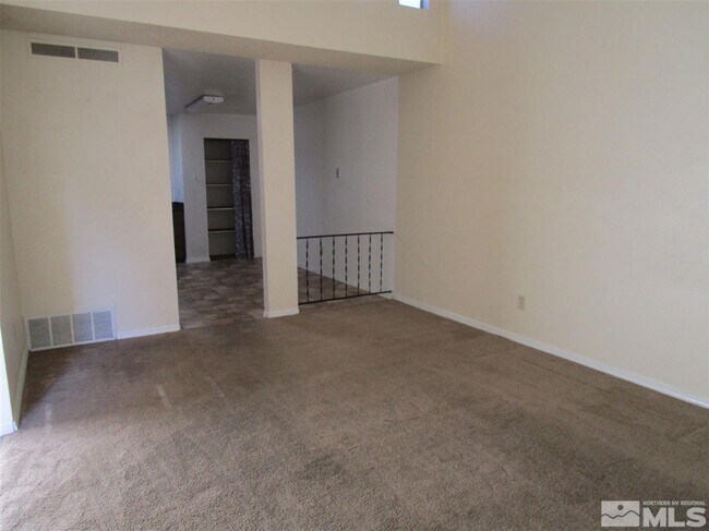 Building Photo - 1009 Baywood Dr