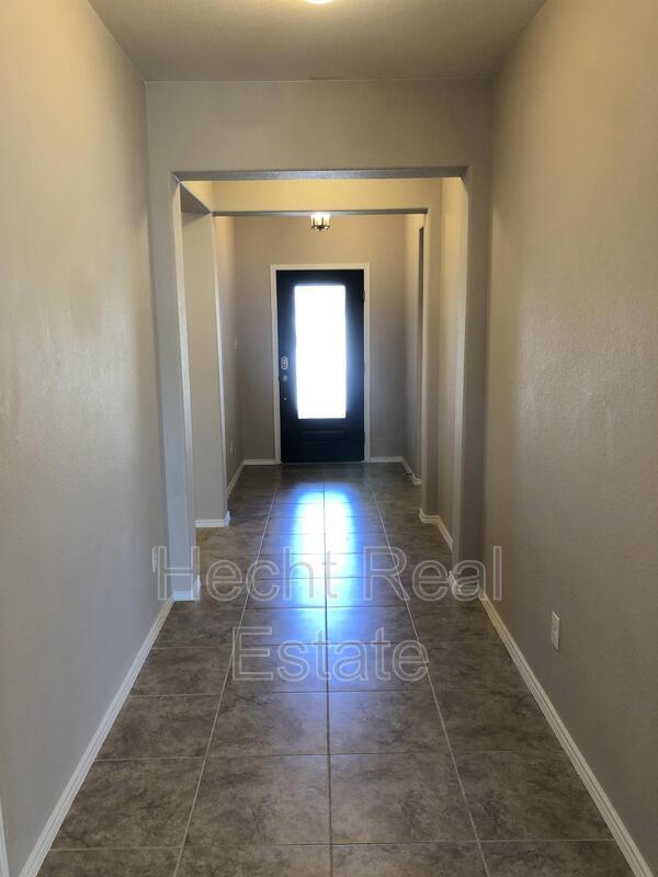 Foto del edificio - 836 Hillrose Dr