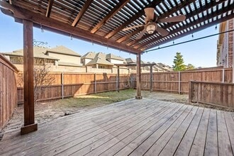 Building Photo - 1024 Audrey Way