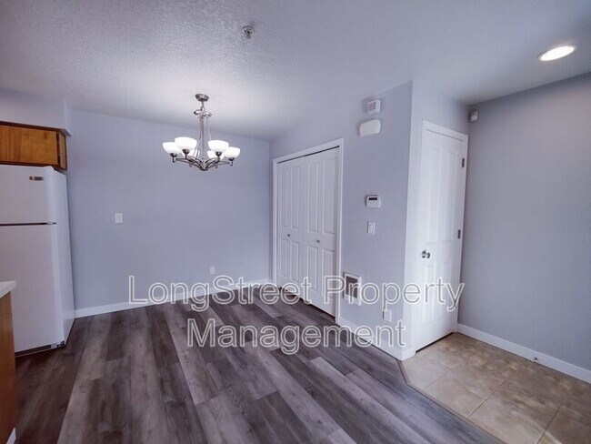 Foto del edificio - 8324 SE Rhine St