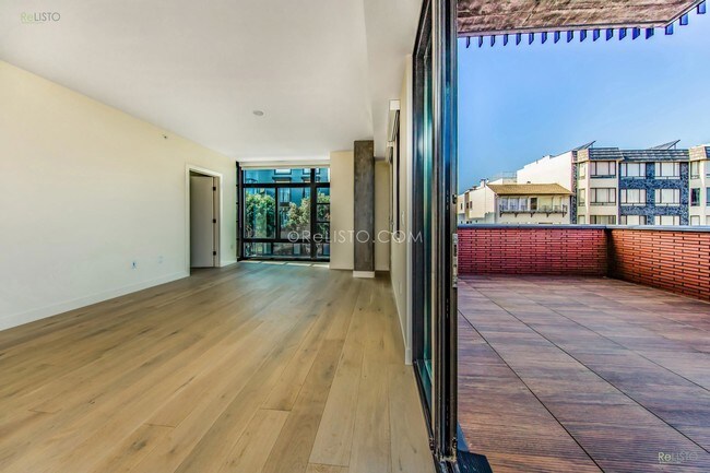 Foto del edificio - 1598 Bay St