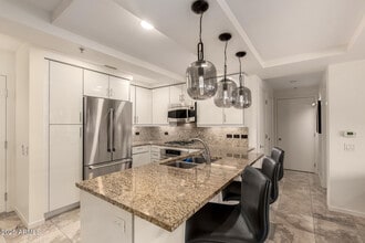 Building Photo - 7131 E Rancho Vista Dr