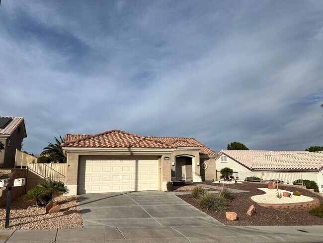 Building Photo - Sun City Summerlin 55+ Community