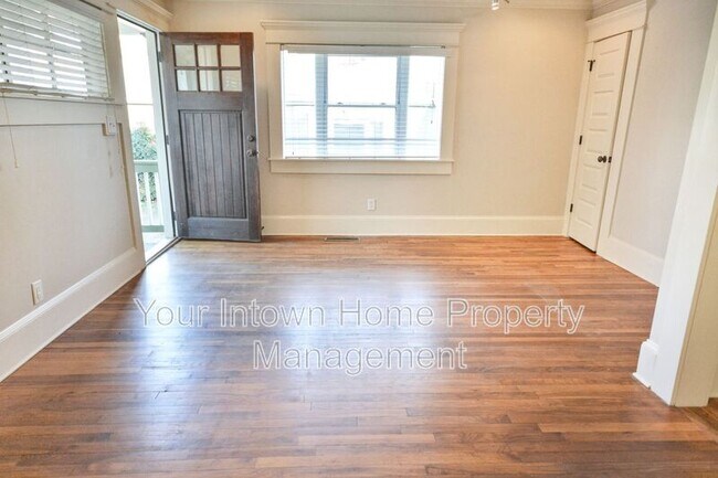 Foto del edificio - 63 Norwood Ave NE