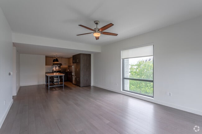 2BR, 2BA - 1319 SF - Farmers Park Apartments