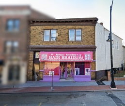 Building Photo - 1150 E Grand St